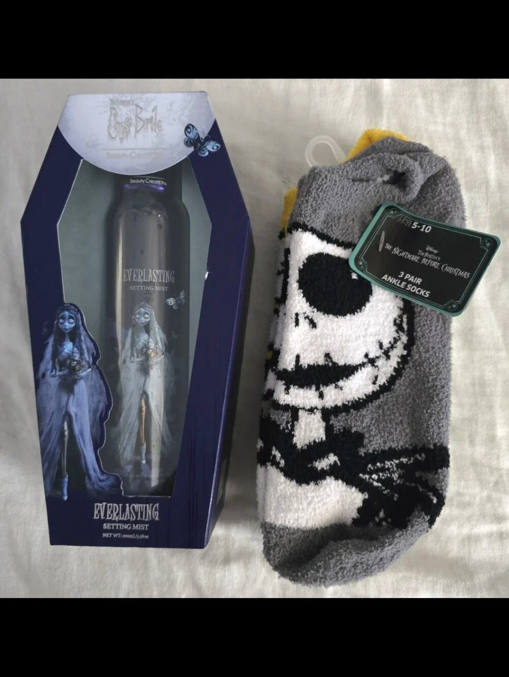 Disney Night Before Christmas Everlasting Mist & Ankle 3 Pair Socks Set